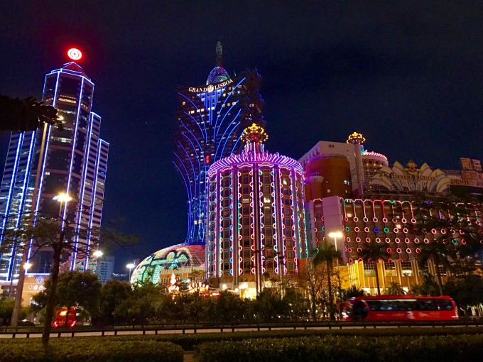 今天澳门晚上开什么,今天澳门晚上开什么，探索澳门的夜生活与娱乐盛宴